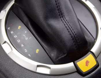 Interior 2004–06 Land Rover Freelander 5-door [North America] (L314) '2003–06