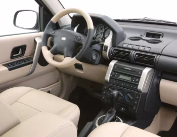 Painel frontal 2004–06 Land Rover Freelander 5-door [North America] (L314) '2003–06