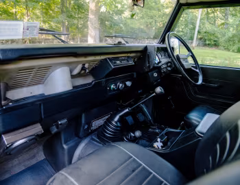 Interior 1985–90 Land Rover 110 Station Wagon [RHD]
