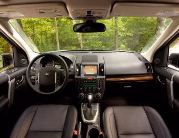 Interior 2007–10 Land Rover LR2 HSE [North America] '2006–10