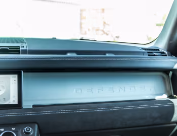 Interior Manhart Defender DP500 '2021–pr.