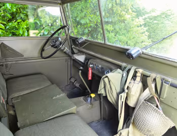 Interior 1953 Land Rover-Minerva Ambulance [Belgium] (3613)