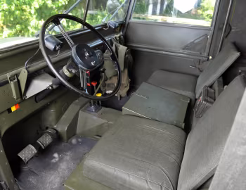Interior 1953 Land Rover-Minerva Ambulance [Belgium] (3613)