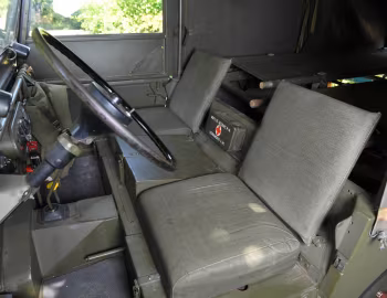 Interior 1953 Land Rover-Minerva Ambulance [Belgium] (3613)