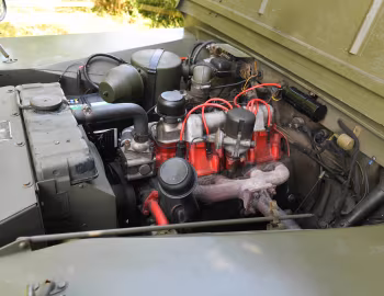 Sob o capô 1953 Land Rover-Minerva Ambulance [Belgium] (3613)