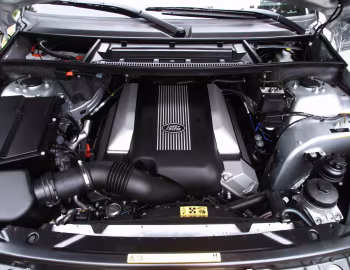 Sob o capô 2003–05 Range Rover [North America] (L322) '2002–05