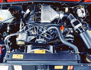 Sob o capô Range Rover [Worldwide] '1986–96