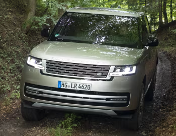 Range Rover D350 "First Edition" [Worldwide] (L460) '2022–23