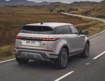 Range Rover Evoque P300e S [UK-spec] (L551) '2020–pr.