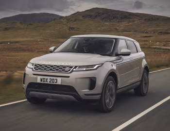 Range Rover Evoque P300e S [UK-spec] (L551) '2020–pr.