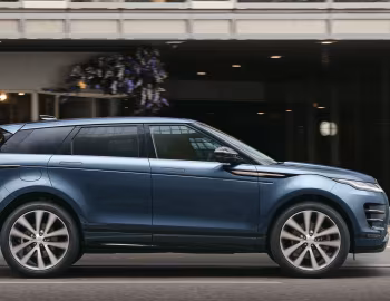 Range Rover Evoque P300e Autobiography [Worldwide] (L551) '2023–pr.