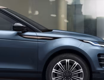 Range Rover Evoque P300e Autobiography [Worldwide] (L551) '2023–pr.