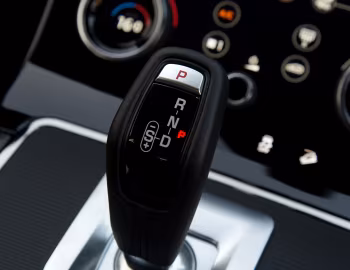 Interior Range Rover Evoque D180 SE R-Dynamic [South Africa] (L551) '2019–pr.