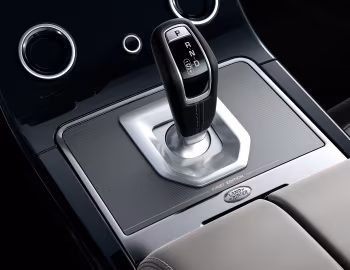 Interior Range Rover Evoque R-Dynamic "First Edition" [Worldwide] (L551) '2019