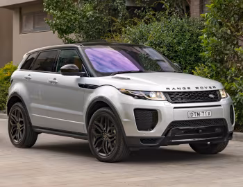 Range Rover Evoque HSE Si4 Dynamic Black Design Pack [Australia] '2018–19