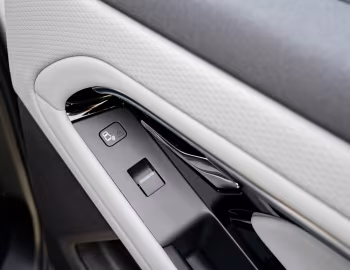 Interior Range Rover Evoque P200 R-Dynamic S [Australia] (L551) '2021–pr.