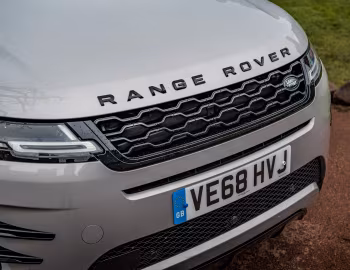 Range Rover Evoque P300 HSE R-Dynamic Black Pack [UK-spec] (L551) '2019–pr.