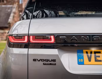 Range Rover Evoque P300 HSE R-Dynamic Black Pack [UK-spec] (L551) '2019–pr.