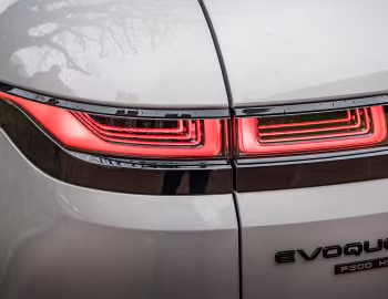 Range Rover Evoque P300 HSE R-Dynamic Black Pack [UK-spec] (L551) '2019–pr.