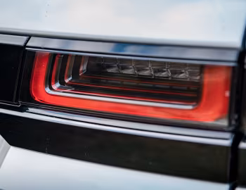 Range Rover Evoque P300 HSE R-Dynamic Black Pack [UK-spec] (L551) '2019–pr.