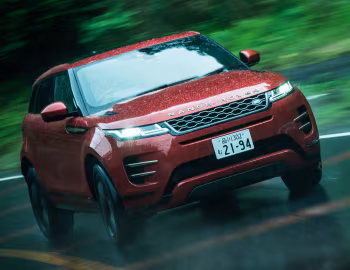 Range Rover Evoque P300 HSE R-Dynamic Black Pack [Japan] (L551) '2019–23