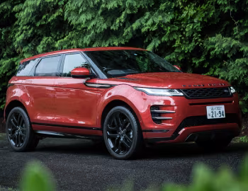 Range Rover Evoque P300 HSE R-Dynamic Black Pack [Japan] (L551) '2019–23