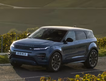 Range Rover Evoque P300e Autobiography [Worldwide] (L551) '2023–pr.