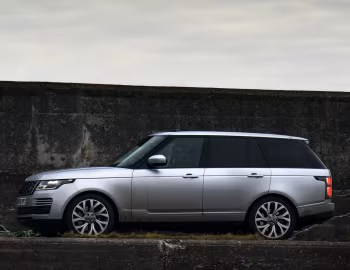 Range Rover P400e Vogue [UK-spec] (L405) '2018–22