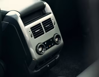 Interior Range Rover Sport SVR [Japan] (L494) '2019–22