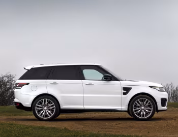 Range Rover Sport SVR [UK-spec] '2015–18