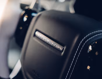 Interior Range Rover Sport SVR "Carbon Edition" [Australia] (L494) '2021–22