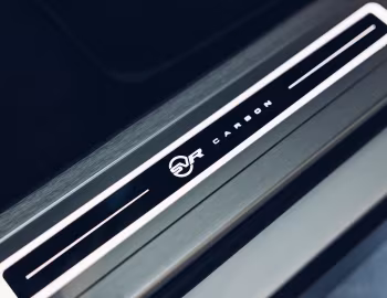 Interior Range Rover Sport SVR "Carbon Edition" [Australia] (L494) '2021–22