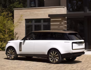 2023–pr. Range Rover SV Serenity P530 LWB [North America] (L460) '2022–pr.