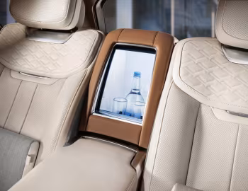 Interior 2023–pr. Range Rover SV Serenity P530 LWB [North America] (L460) '2022–pr.