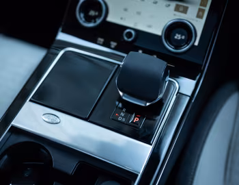 Interior Range Rover Velar D200 [Japan] '2021–pr.