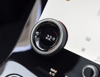 Interior Range Rover Velar D200 R-Dynamic [Australia] '2021–pr.