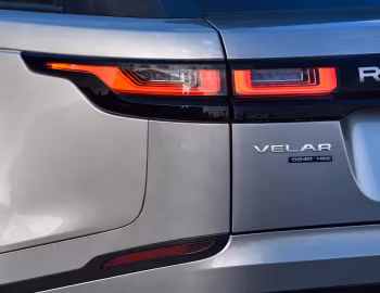 Range Rover Velar D240 HSE [South Africa] '2017–pr.