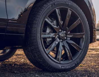 Range Rover Velar R-Dynamic "Black" [UK-spec] '2020