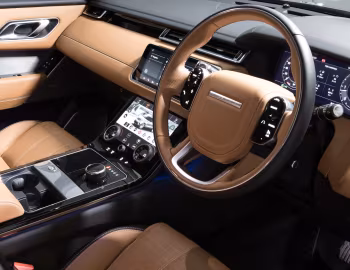 Interior Range Rover Velar R-Dynamic D240 SE [Australia] '2017–pr.