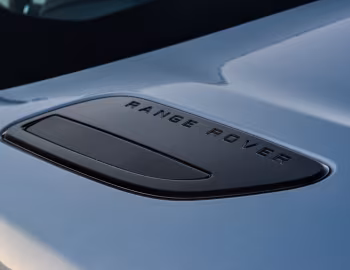 Range Rover Velar R-Dynamic D300 HSE Black Pack [South Africa] '2017–pr.