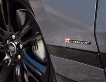 Range Rover Velar R-Dynamic D300 HSE Black Pack [South Africa] '2017–pr.