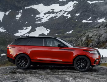 Range Rover Velar R-Dynamic D300 HSE Black Pack [Worldwide] '2017–pr.