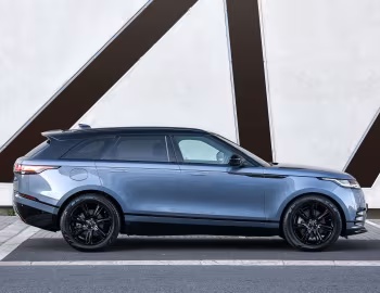 Range Rover Velar R-Dynamic D300 HSE Black Pack [South Africa] '2017–pr.