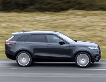Range Rover Velar R-Dynamic D300 SE [Worldwide] '2021–pr.