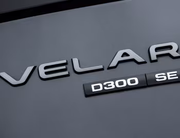 Range Rover Velar R-Dynamic D300 SE [Worldwide] '2021–pr.