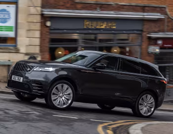 Range Rover Velar R-Dynamic D300 SE [Worldwide] '2021–pr.