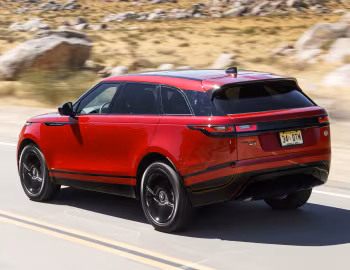 2018–pr. Range Rover Velar R-Dynamic P250 SE Black Pack [North America] '2017–pr.