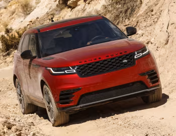 2018–pr. Range Rover Velar R-Dynamic P250 SE Black Pack [North America] '2017–pr.