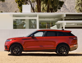 2018–pr. Range Rover Velar R-Dynamic P250 SE Black Pack [North America] '2017–pr.