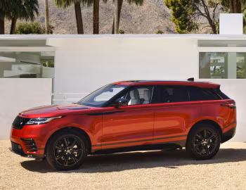 2018–pr. Range Rover Velar R-Dynamic P250 SE Black Pack [North America] '2017–pr.